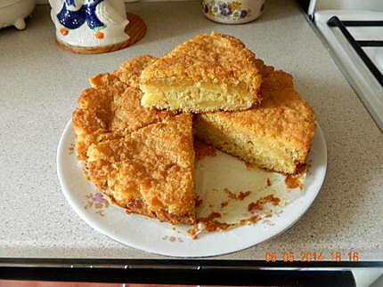 recette Gâteau moelleux aux pommes et croustillant noix de coco