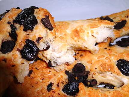 recette FOUGASSE AUX OLIVES emmental