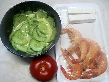 recette Plateau de crudités. crevettes. feta.4.