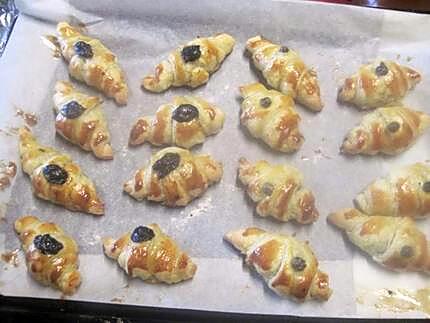 recette Mini petits croissants aux anchois.