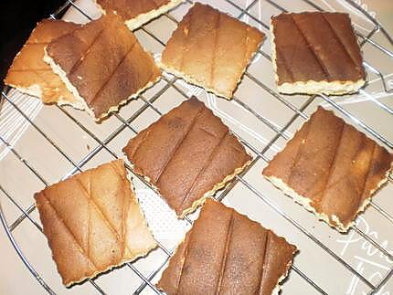 recette petite pyramide en chocolat ,fourrée de mousse de framboise