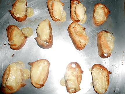 recette frisée petits croutons au maroilles