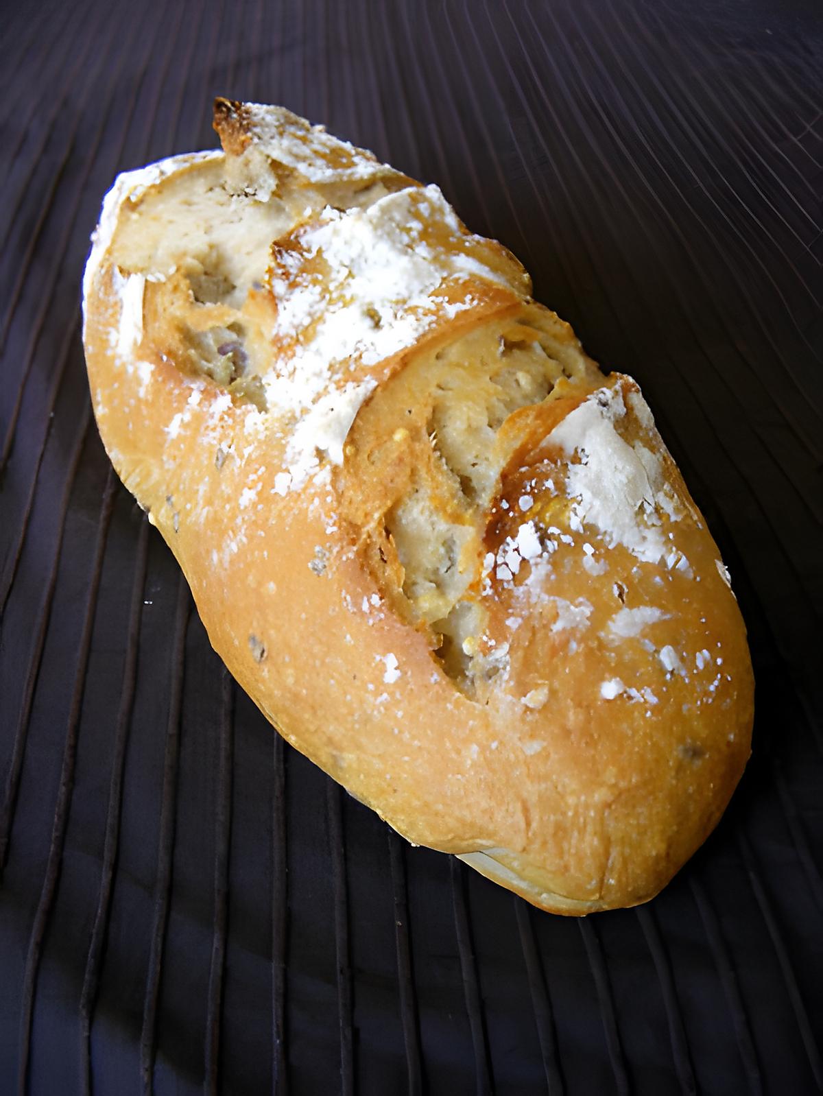 recette Pain au kamut, farine de céréales, lin et noisettes sur poolish