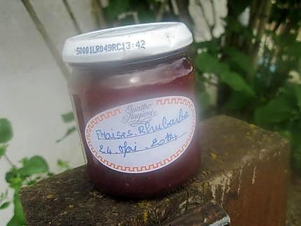 recette Confiture de fraises et rhubarbe.