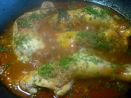 recette Cuisses de poulet sauce tomates et céleri.