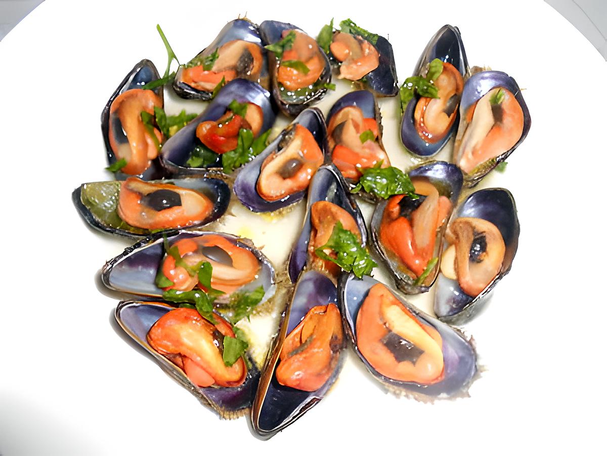 recette SALADE  DE  COZZE  PELOSE (moules barbues)