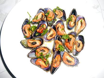 recette SALADE  DE  COZZE  PELOSE (moules barbues)