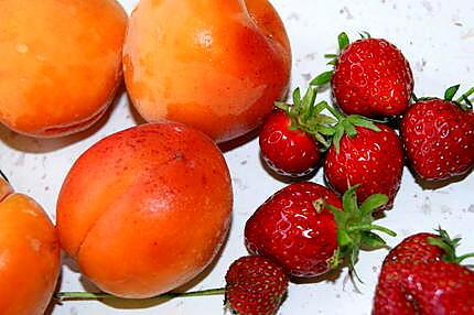 recette Duo de fraises et abricots chantilly