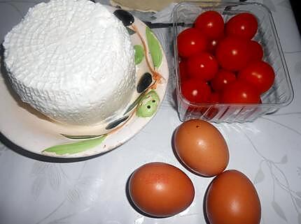 recette TARTE  AUX  TOMATES  CERISES ET BROCCIU