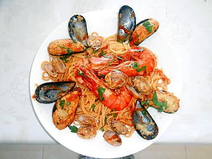 recette TRIO MOULES FARCIES GAMBAS VONGOLE ET SPAGHETTI