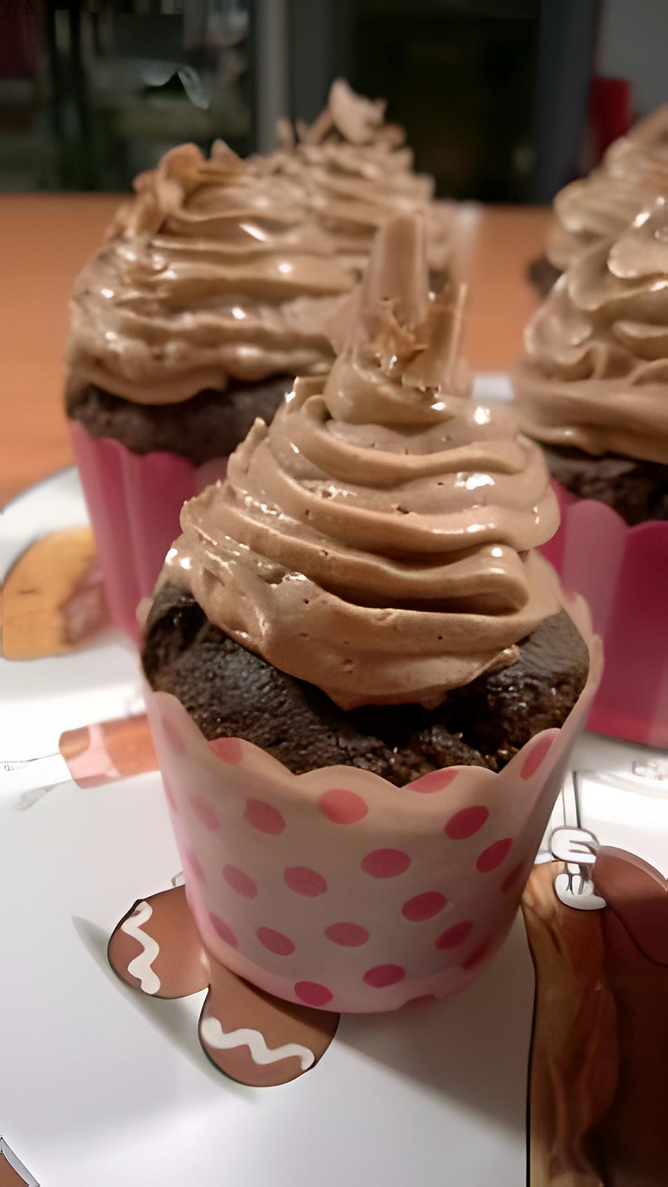 recette CUPCAKE AU CHOCOLAT CREME AU NUTELLA