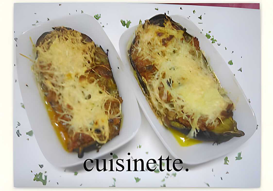 Aubergines farcies gratinées.