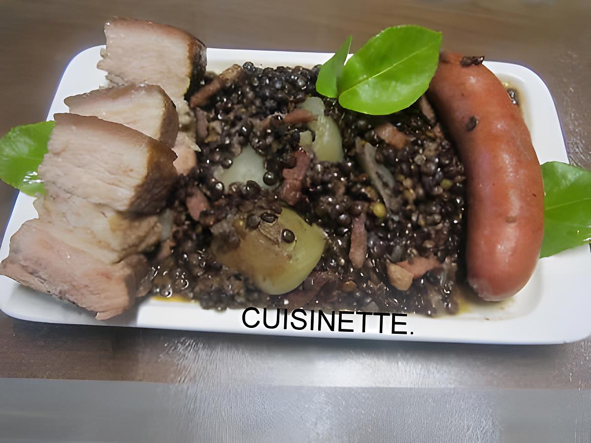 recette Lentilles aux saucisses fumées et poitrine de porc.