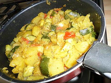 recette Poêlée de pommes de terre et courgettes au curry