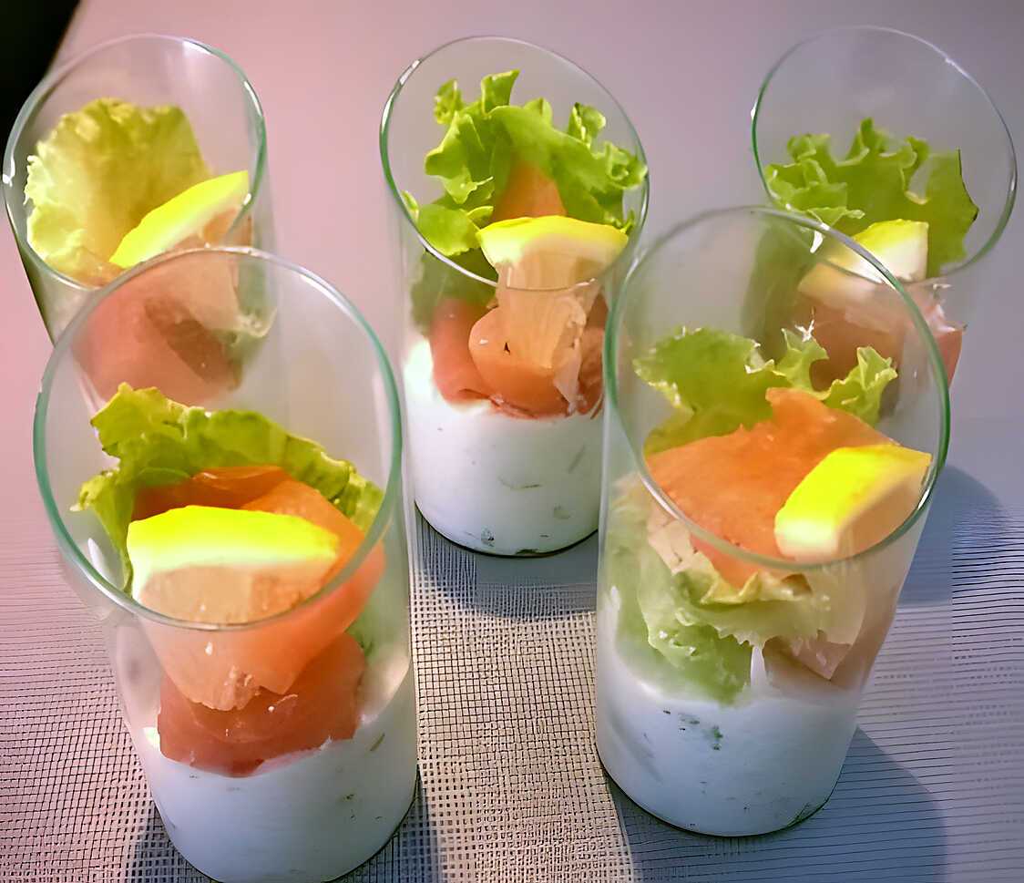 Recette de VERRINES CHEVRE COURGETTE SAUMON FUME