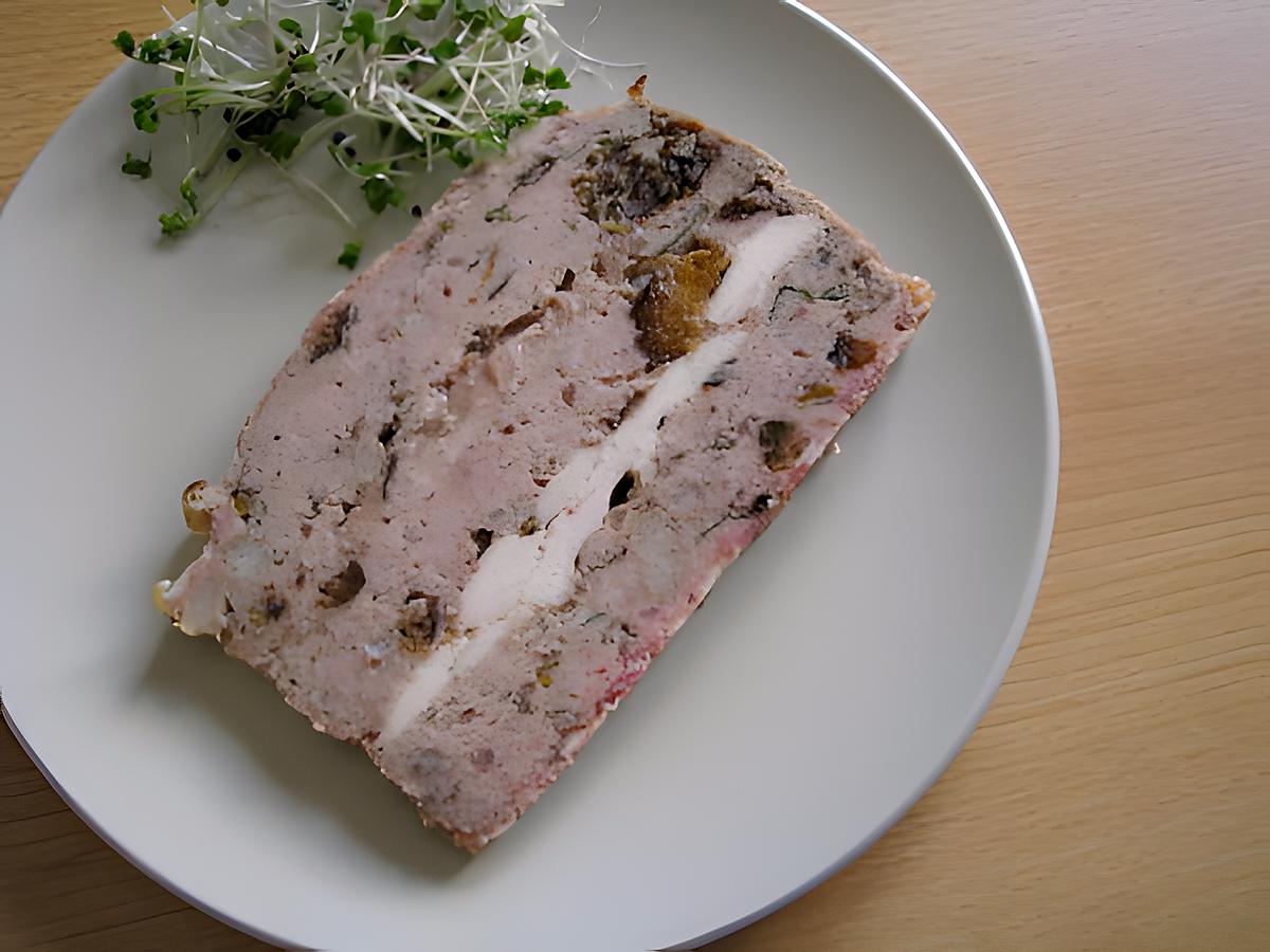 recette Terrine aux trois viandes, pruneaux et Armagnac