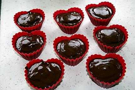 recette Fondant au chocolat, au coeur de caramel salé coulant et au coulis de framboise