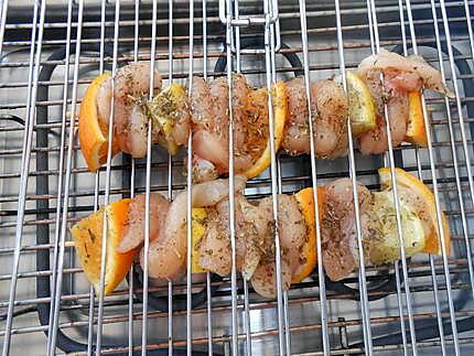 recette BROCHETTES DE POULET CITRON ORANGE MIEL