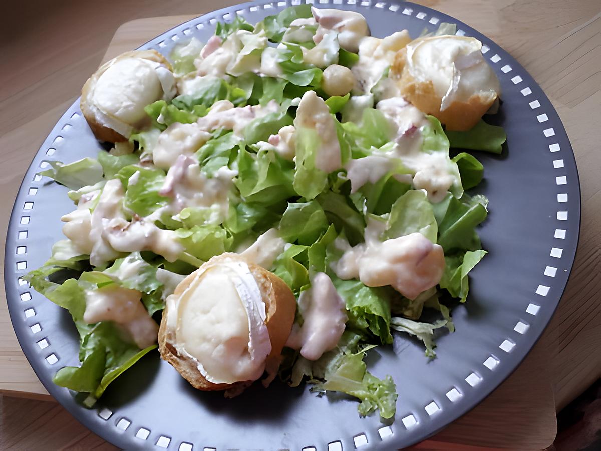 recette Salade carbonara de chévre chaud