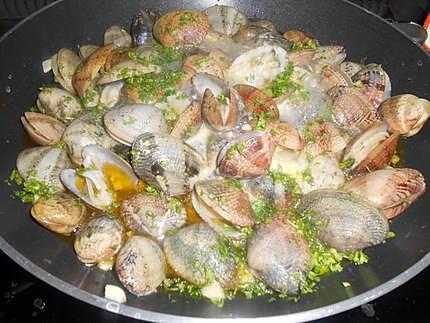 recette SAUCE AU THON ET VONGOLE