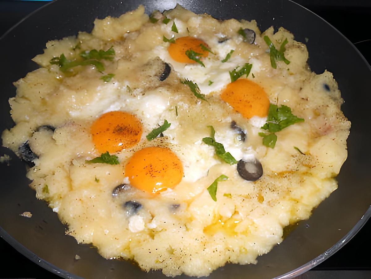 recette RESTE DE PUREE CORSE ET OEUFS AU NID