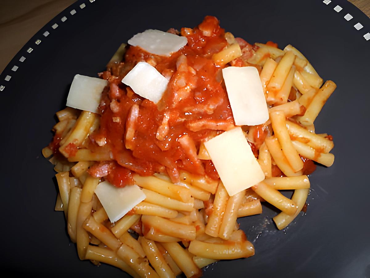 recette Macaronis au lardons tomates et parmesan