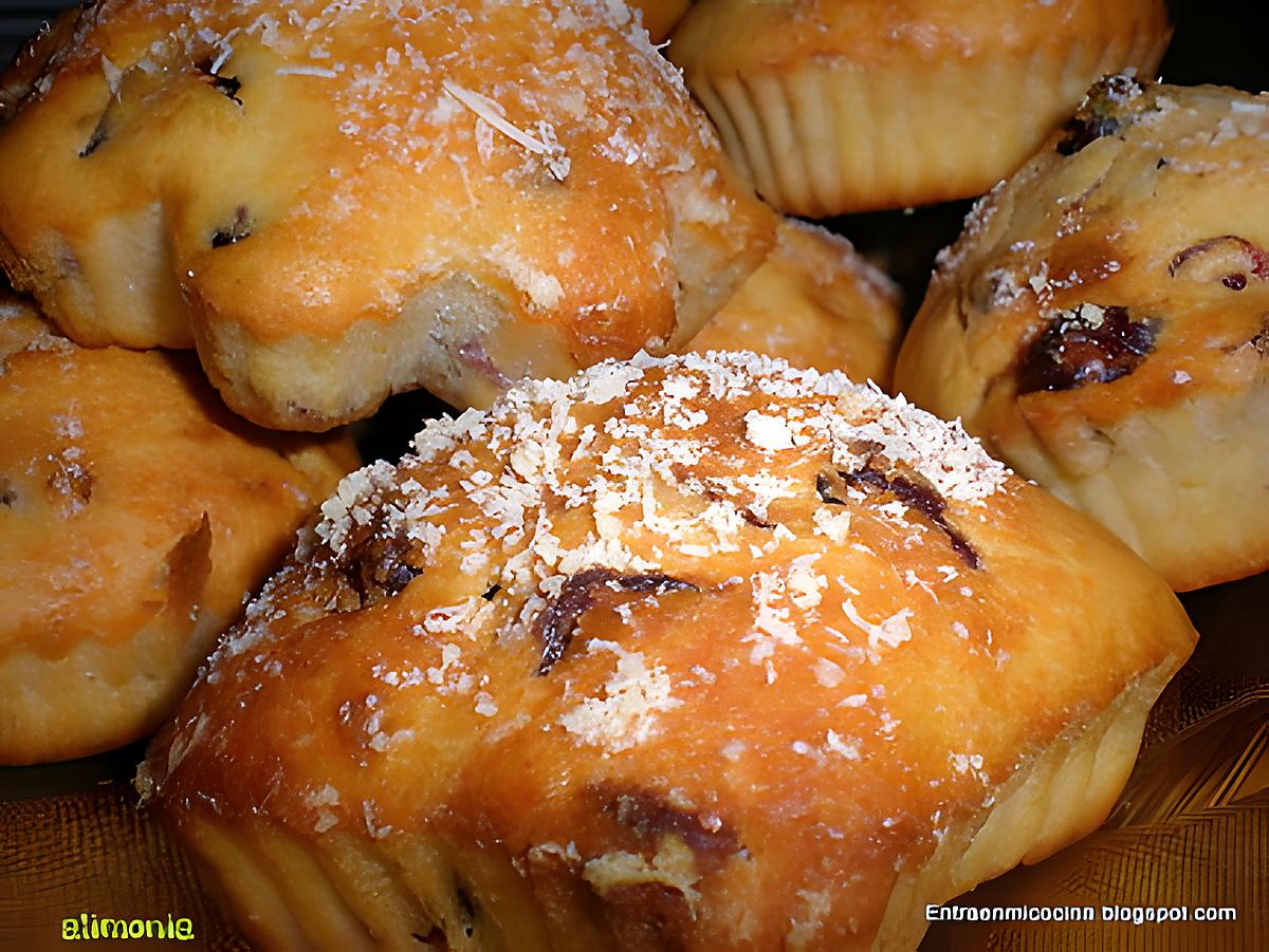 recette PETITS GATEAUX AUX CANNEBERGES ET AU PARMESAN