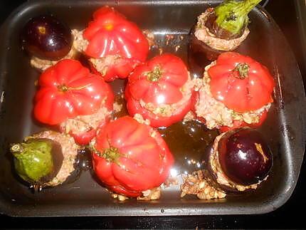 recette Aubergines et tomates a la farce fine