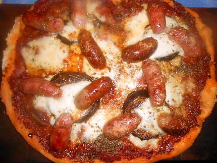 recette Pizza au trois saucisses