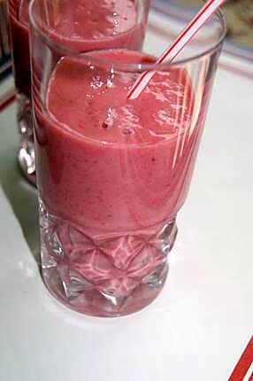 recette Smoothie banane,framboises,fraises,poire