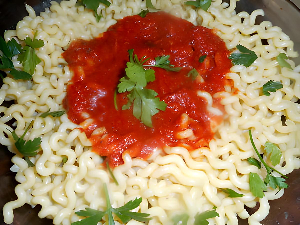 recette Fusilli lunghi sauce tomate ail et piment