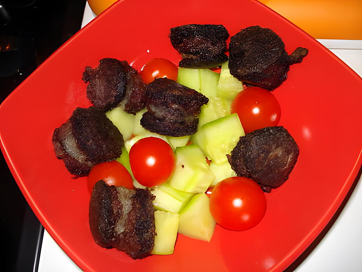 recette Salade de boudin noir avec concombre et tomate cerise