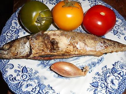 recette Salade de tomate verte,jaune, rouge au maquereau