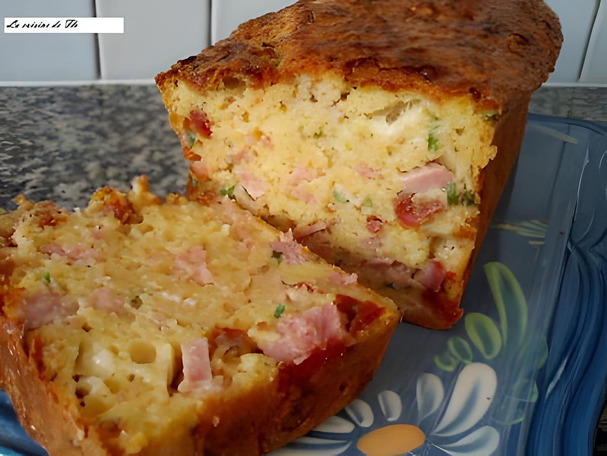 recette Cake salé jambon, tomates séchées et ciboulette