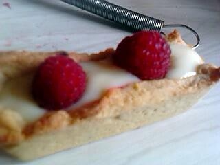 recette tartelette rectangulaire framboise et ganache chocolat blanc