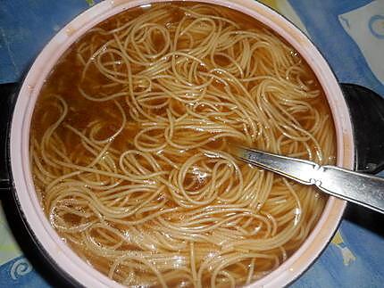 recette Consommé de boeuf aux capellini