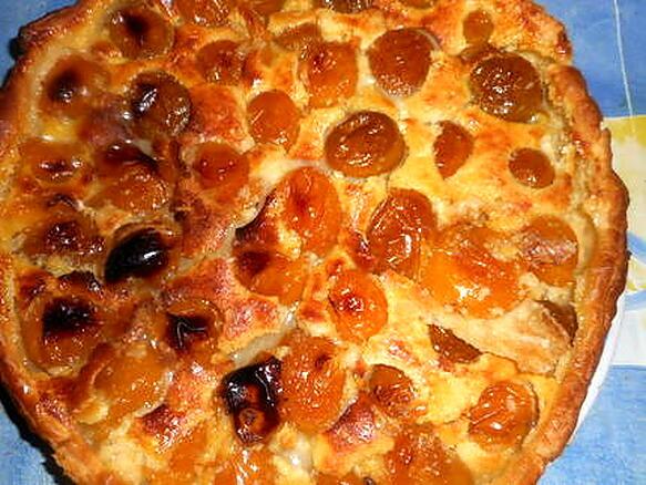 Recette de Tarte amandine aux reines claudes