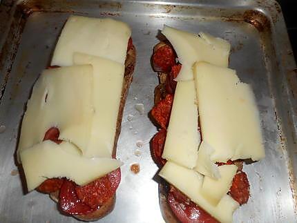 recette Tartines au chorizo et manchego