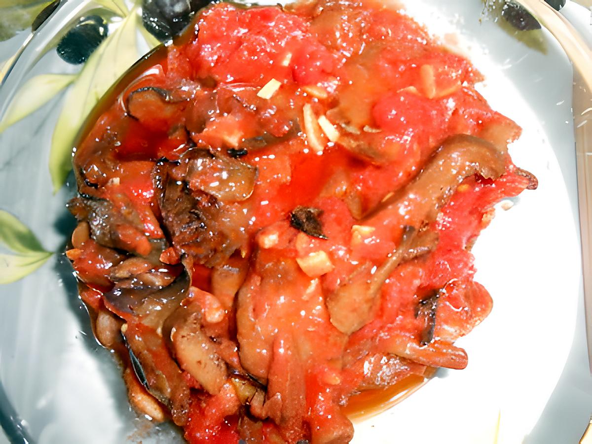 recette PETITE SAUCE TOMATE AUX CHAMPIGNONS FORESTIERS