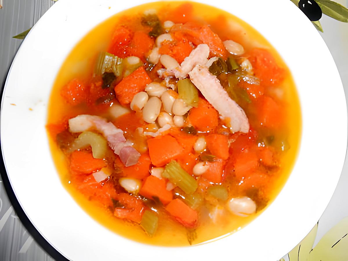 recette PETITE SOUPE DU SUD A LA COURGE BUTTERNUT