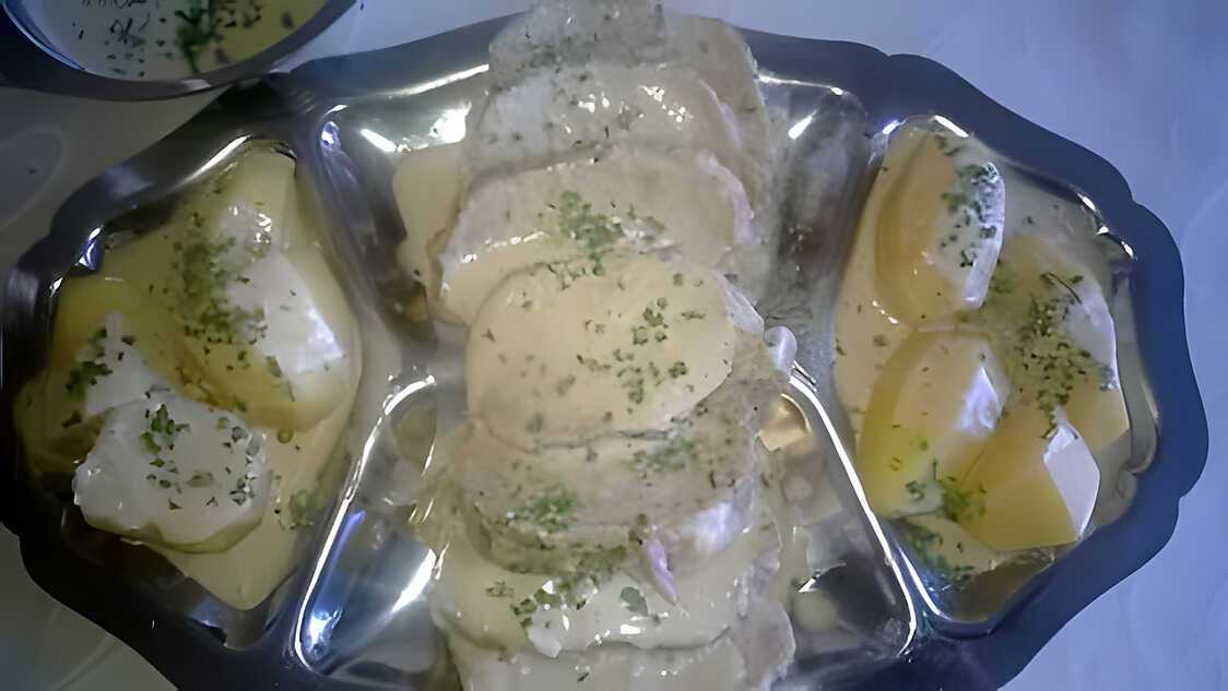 Recette de ROTI DE PORC ?SAUCE CREME A L'AIL