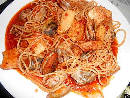 recette SPAGHETTADE CALAMARS ET VONGOLE