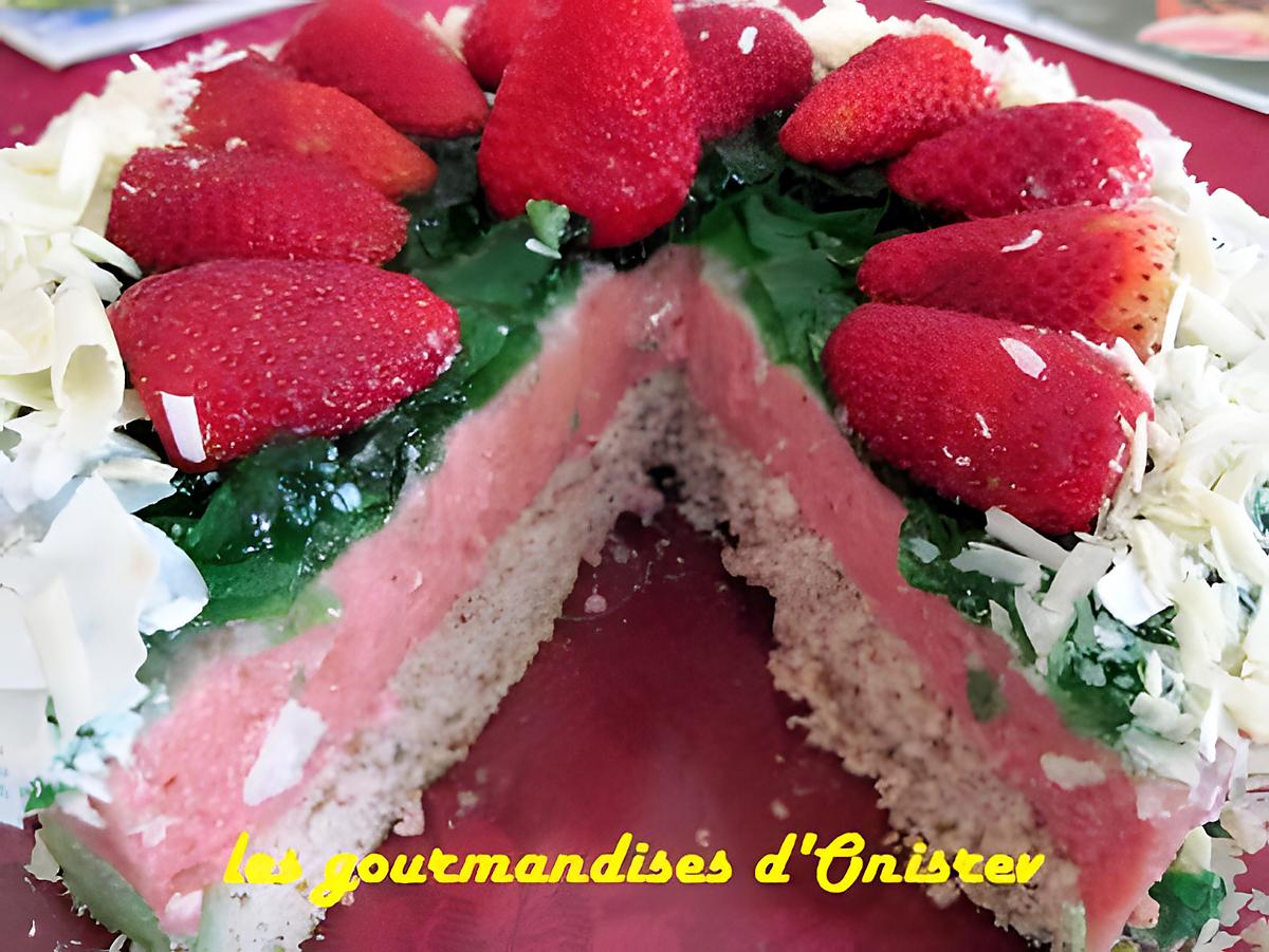 recette Bavarois à la fraise et miroir menthe