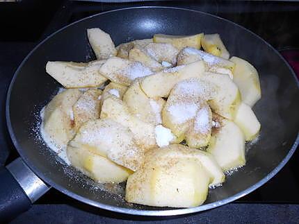 recette TARTE AUX POMMES  VANILLE CREME MOUSSEUSE