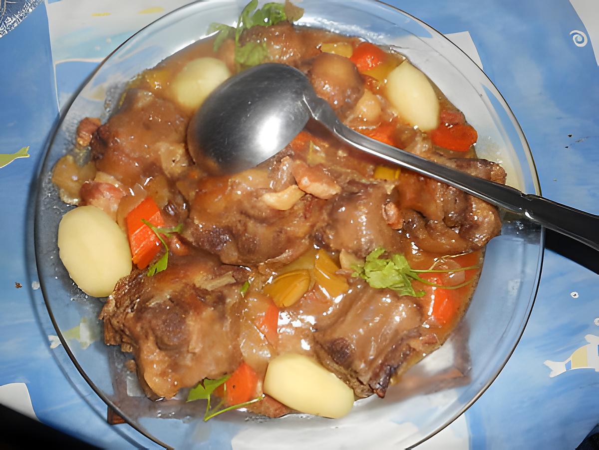 recette Queue de boeuf confite au vin blanc