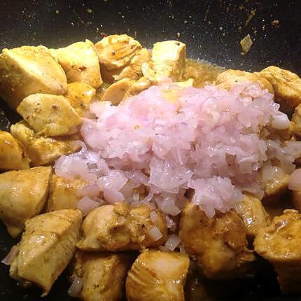 recette Cubes de poulet au curry et riz