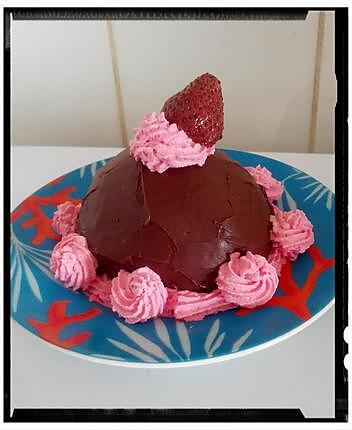 recette dôme glacé pistache fraise nappé au chocolat