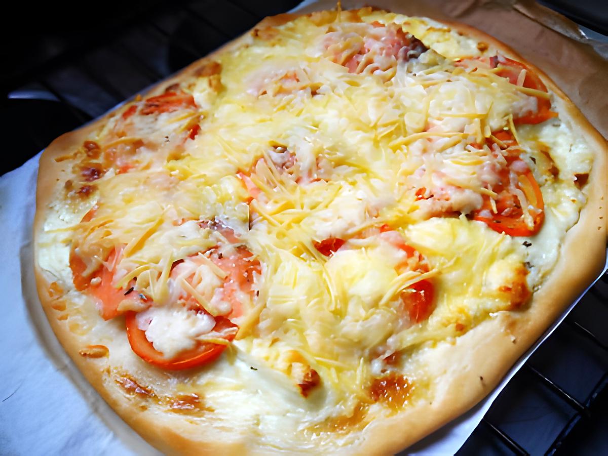 recette Pizza fromages / saumon fumé