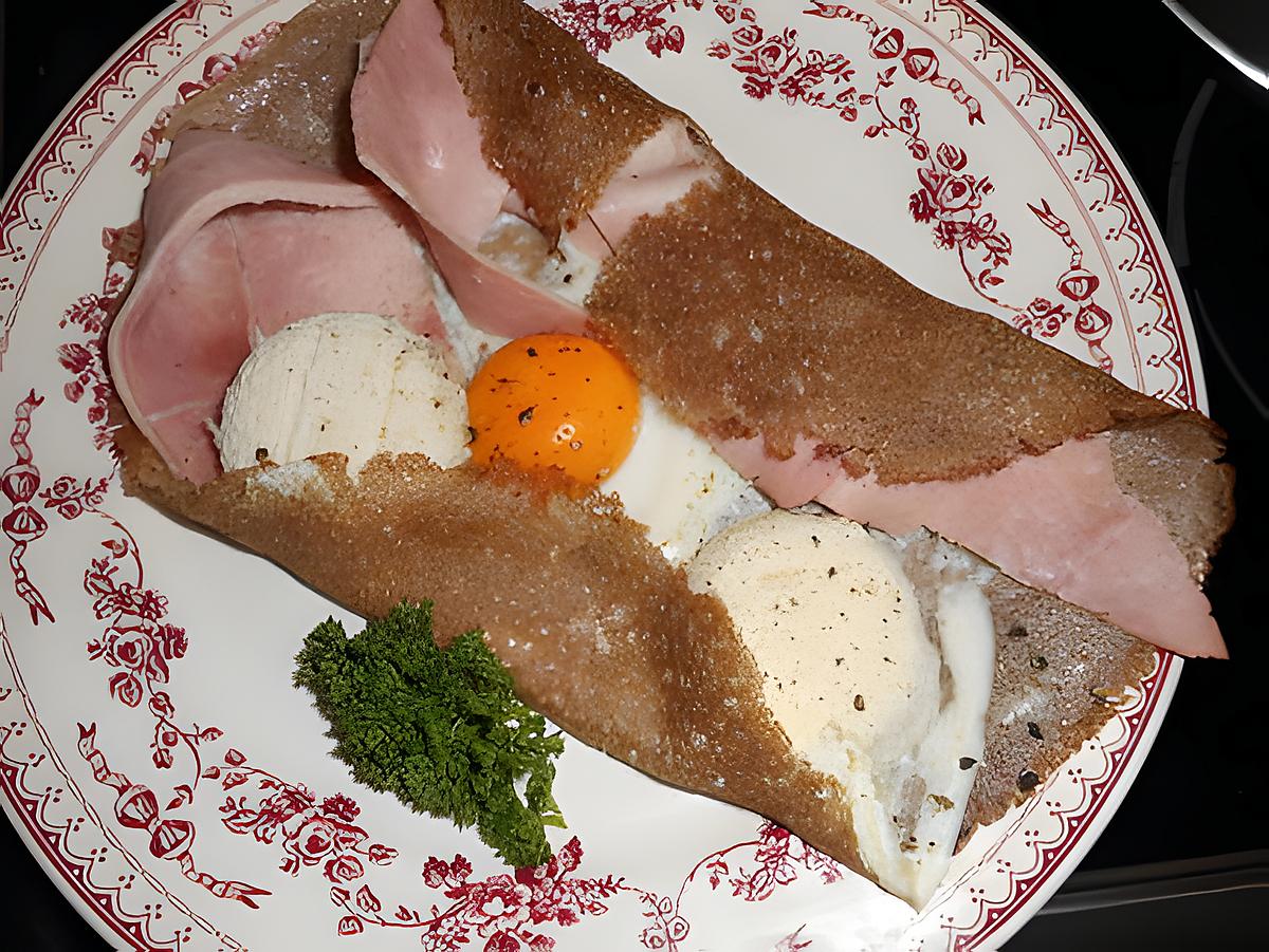 recette Galette jambon,oeuf,fromage de chevre