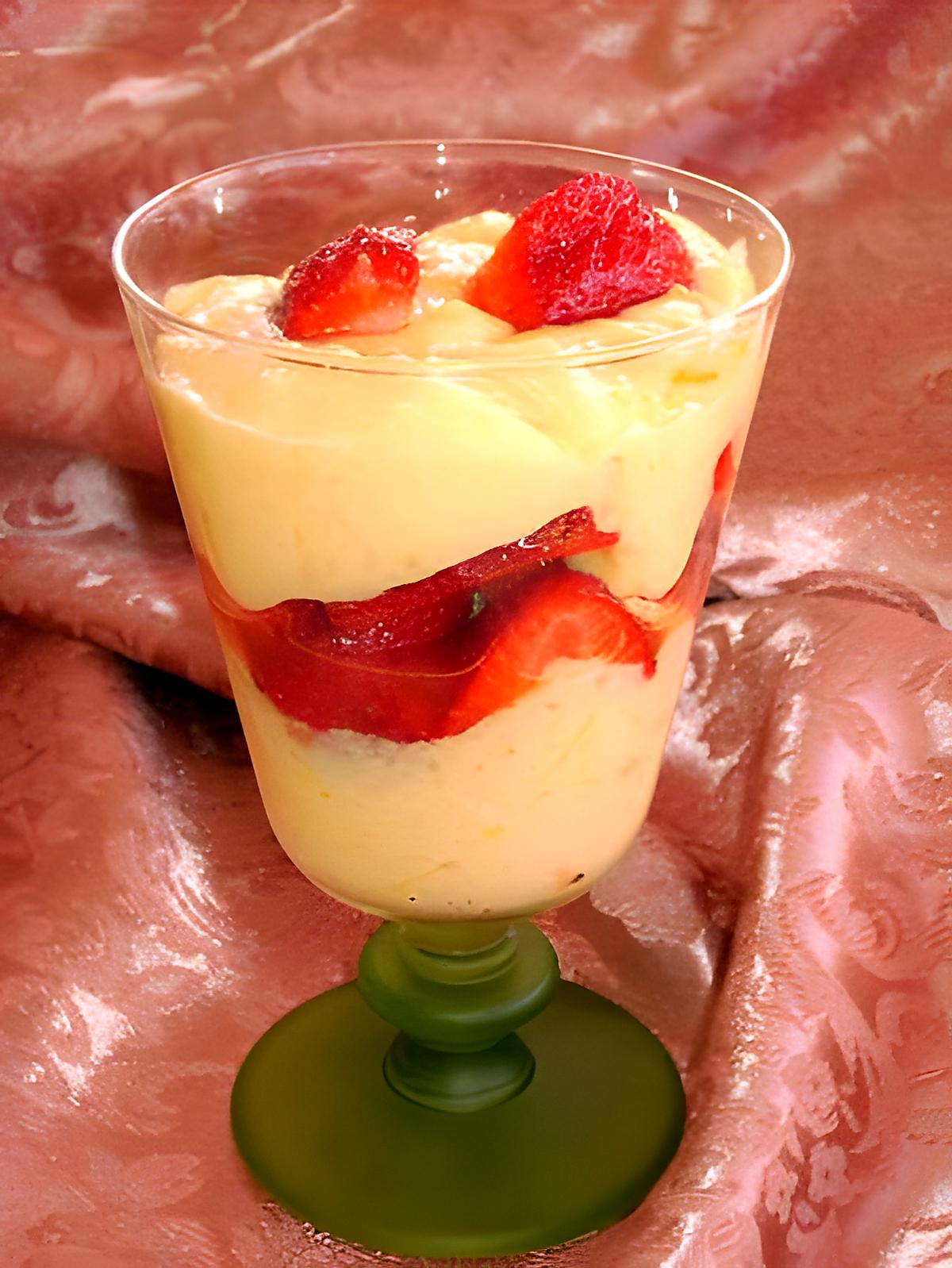 recette verrines de fraises à la mousse d'orange